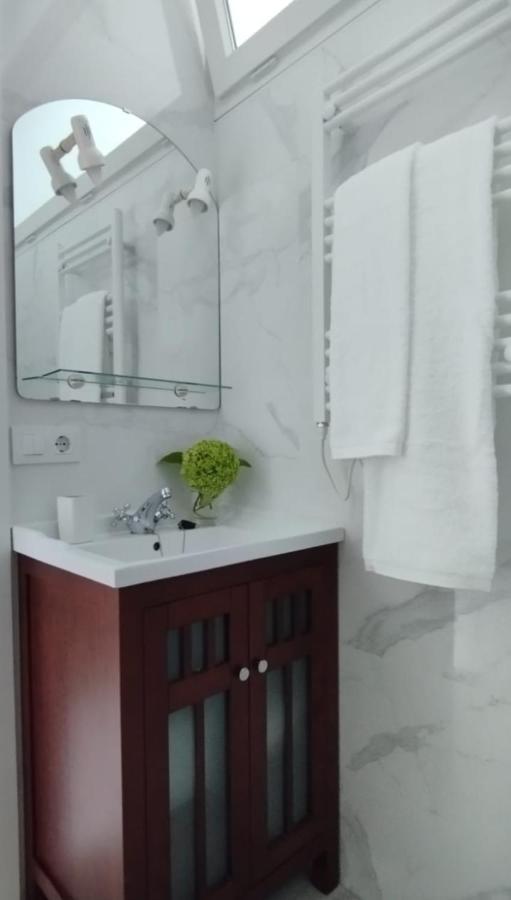 Apartamento Villalvaro Con Parking Santander Exterior foto